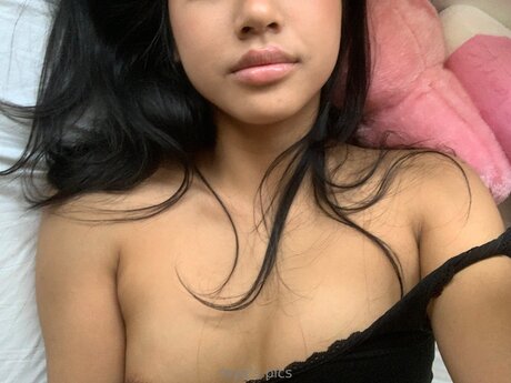 Myaarawrr star sexy galleries