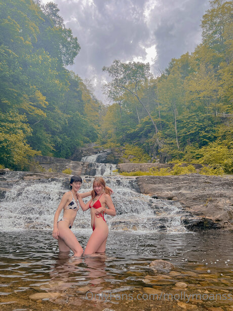 Mollymoanss exclusive pornstar photos