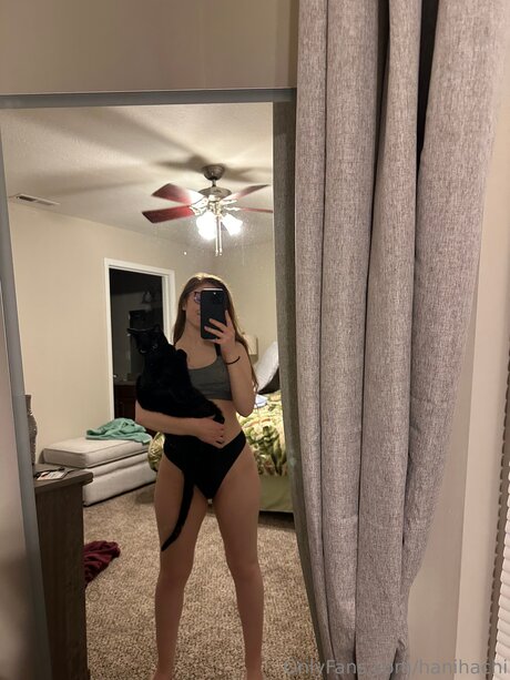 Hanihachi sexy pornstar img