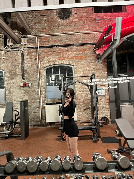 Absolutepetite star erotic photo