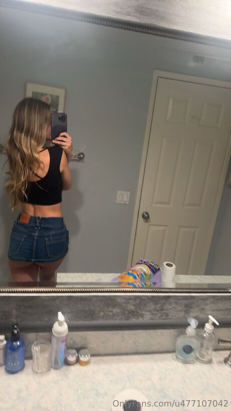 Prettylittlethang2004 xxx pornstar image