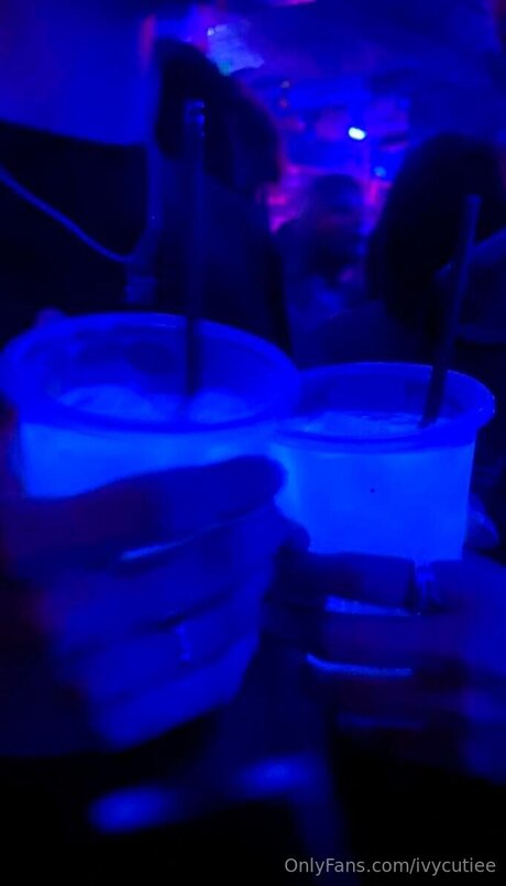 Ivycutiee pornstar pretty pics