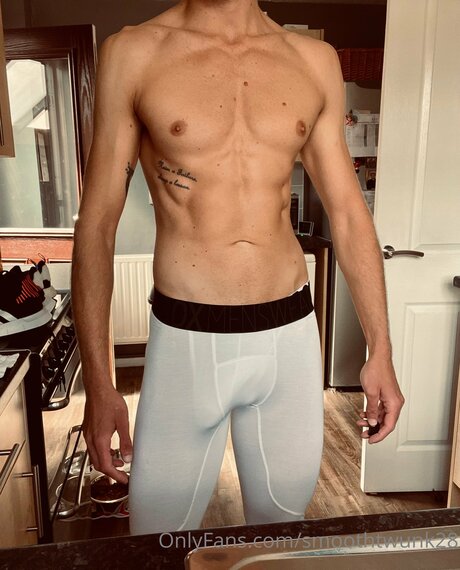 Hungblondebrit star hot pictures