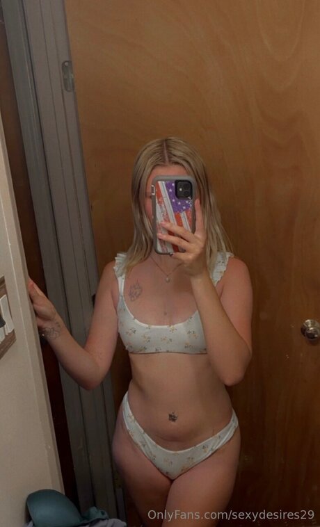 curvy shemale onlyfans sexy nudes pic