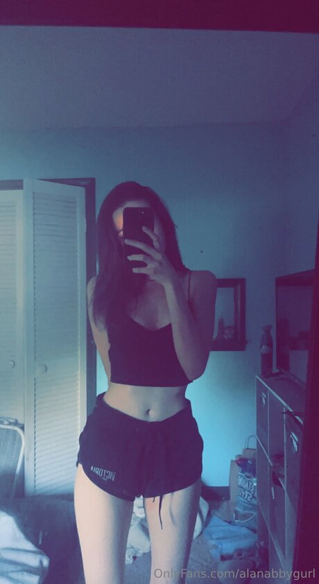 Alanabbygurl model pornographic image
