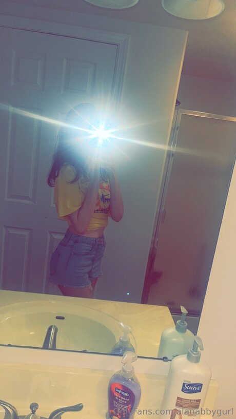 Alanabbygurl erotic star photo