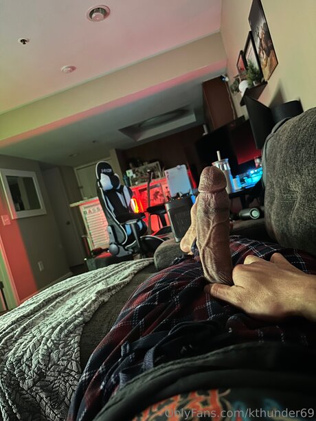 Kthunder69 pornstar top img