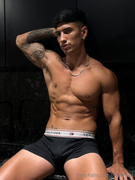 I Am Kai beautiful model img