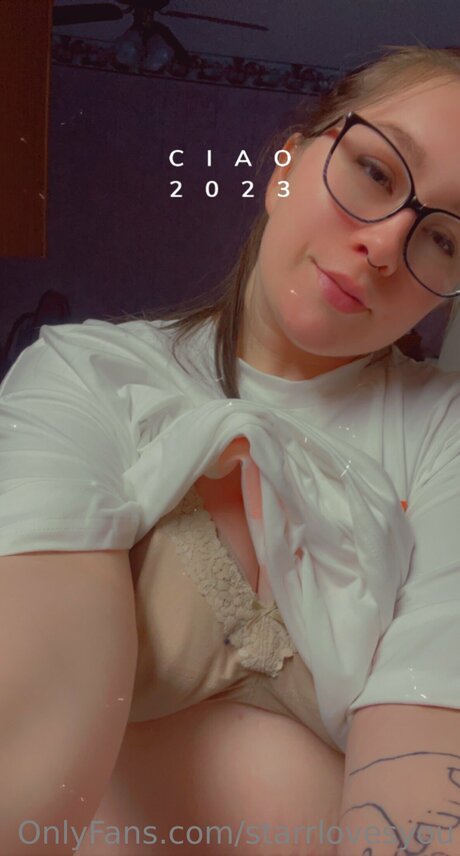 Starrlovesyou model nude gallery