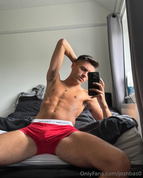 Joshbas0 porn model photo