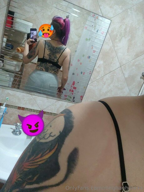 Meghanhotxxx model hd galleries