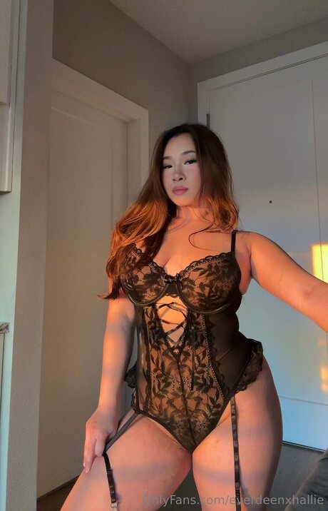 Horikitaxhallie star nude galleries