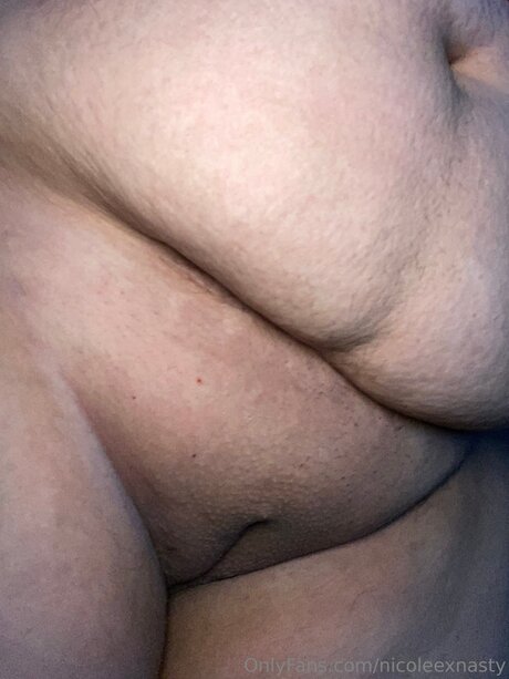 young onlyfans free nude photo