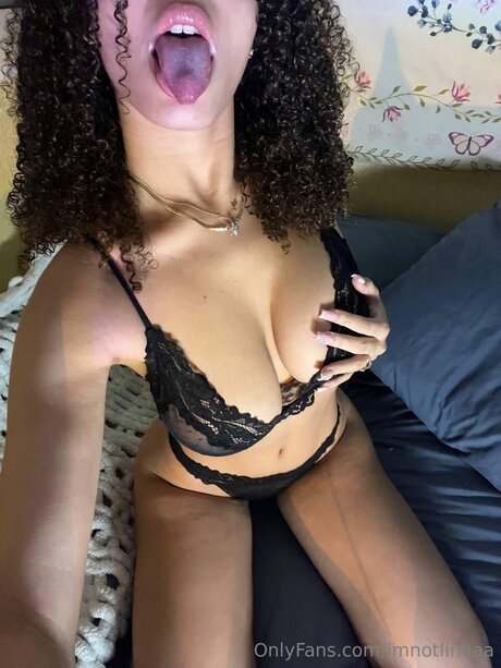 Imnotlinaaa pretty pornstar photos