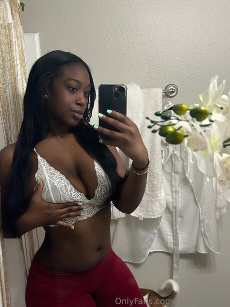 Leticiamamiii high quality model pic