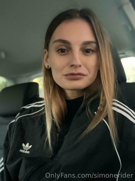 Simonerider top actress images