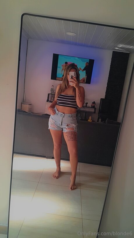 Blonde6 nudes actress photos