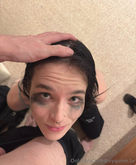 Ivyquinn Tv pornstar pictures