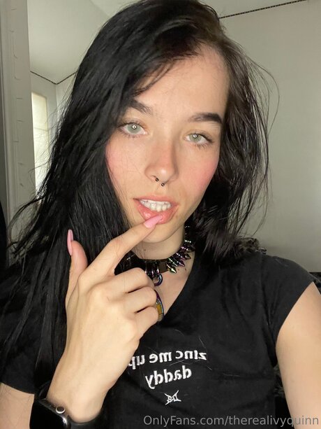 Ivyquinn Tv star top archive