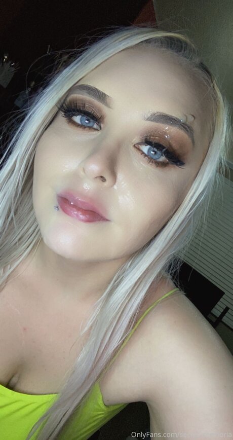 Secret Euphoria sex model pictures