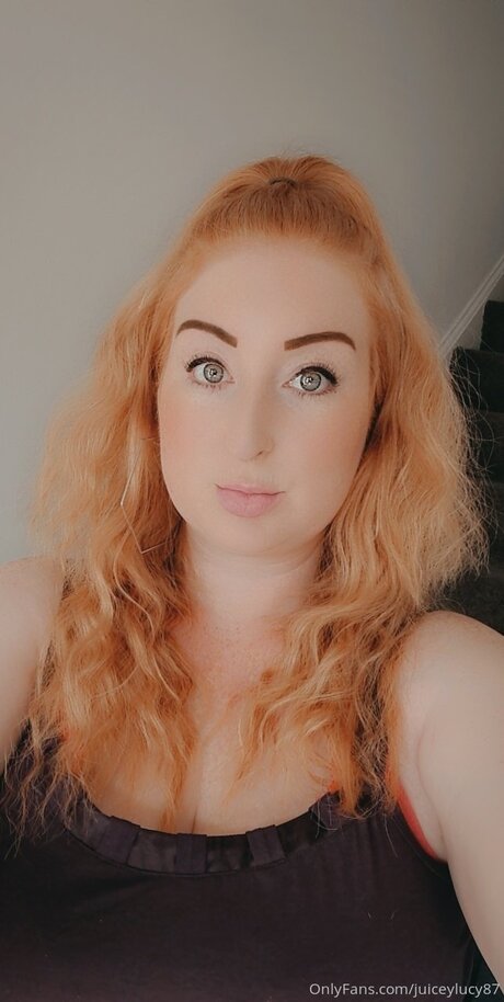 Juiceylucy87 pornstar free pic
