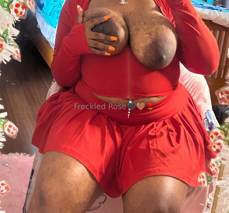 Freckledfantasy5 beautiful pornstar image