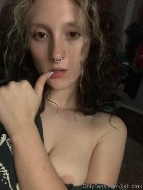 Kat Pink art star image