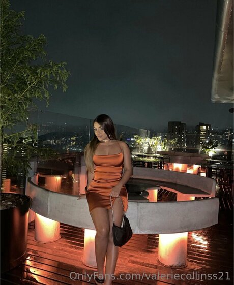 Kmartinez 22 hot actress image