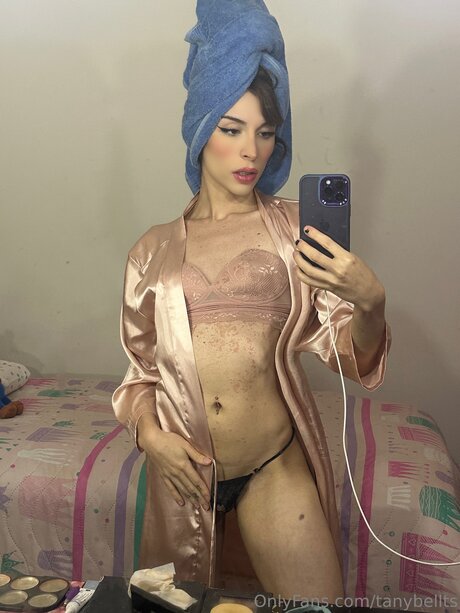 Tanybellts pornstar sex picture