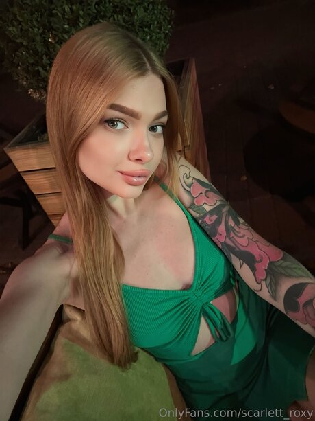 Scarlett Roxy model nice picture