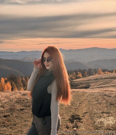 Scarlett Roxy pornstar art images