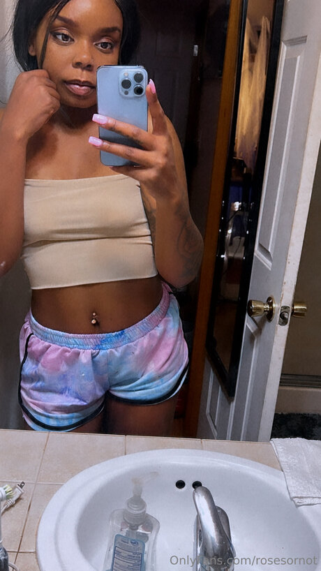 Rosesornot star top galleries