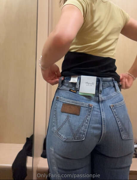 Passionpie pornstar sexy photos