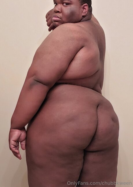 Chubbkween hot star photo