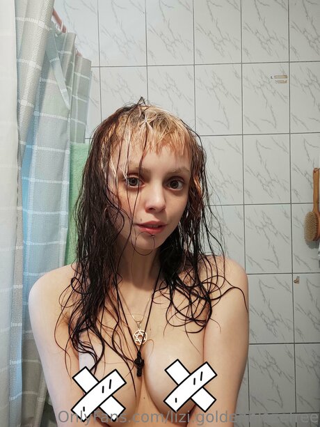 Lizi Goldenblazefree naked actress img