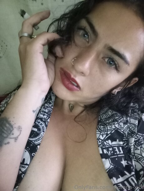 Morena Xxx model nude photo