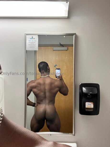 Tobias Himdonny perfect model photo