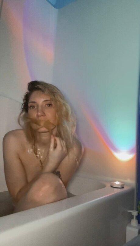 Notur Baby erotic star picture