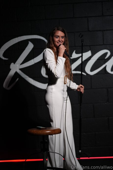 petite slut onlyfans beautiful photos