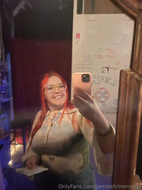 Jamieshrinersings naked model photos