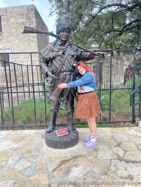 Jamieshrinersings nude actress photo