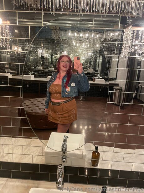 Jamieshrinersings nude star photos