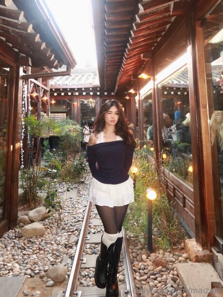 mirror onlyfans hot sexy pics