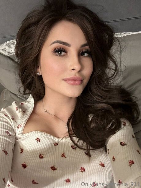 Mia 911 model naked archive