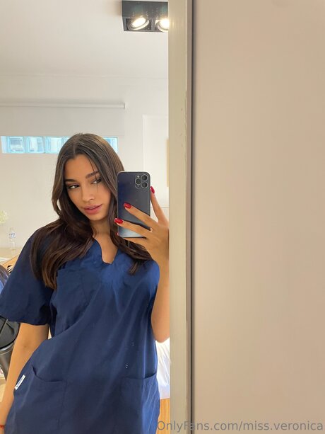 Miss Veronica perfect actress photos