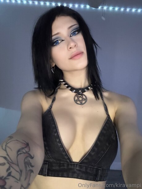 Kiravampi nudes star photo