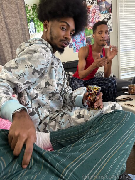 Luhved model exclusive pics