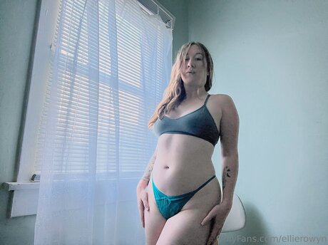 Ellierowyn free star picture