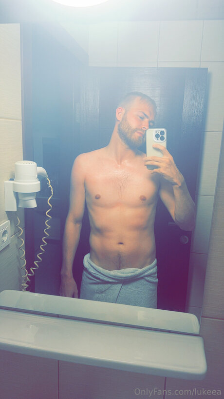 Lukeea free star photos