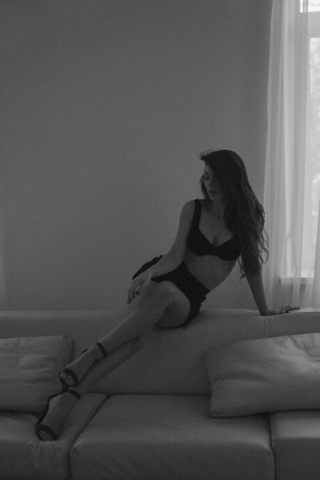 Larahook star hd pictures